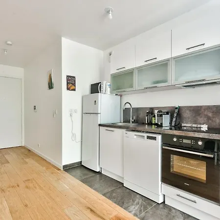 Modern & Comfortable Apartment Paris
