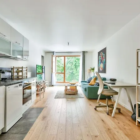 Modern & Comfortable