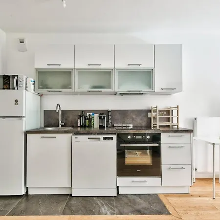 Apartment Modern & Comfortable