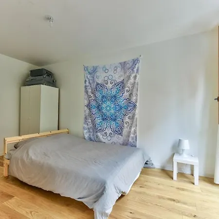 Modern & Comfortable *